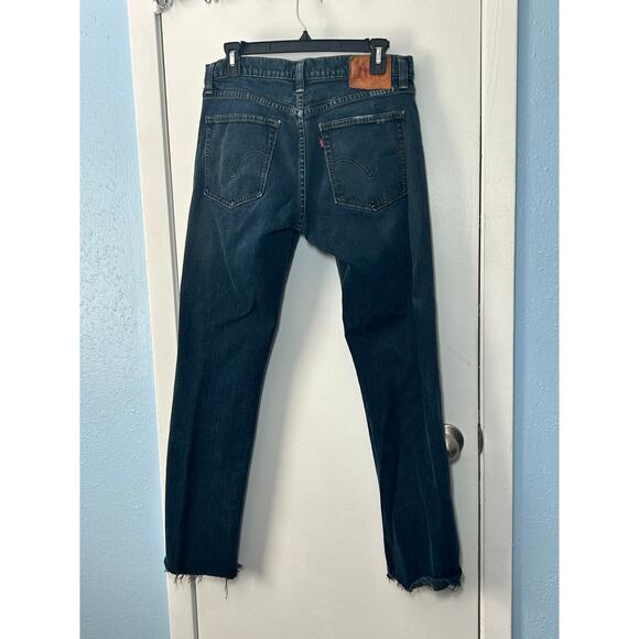 Vintage Levi's Premium Strummer Jeans 32x32 Slim Straight Grunge Raw Hem - Picture 7 of 10